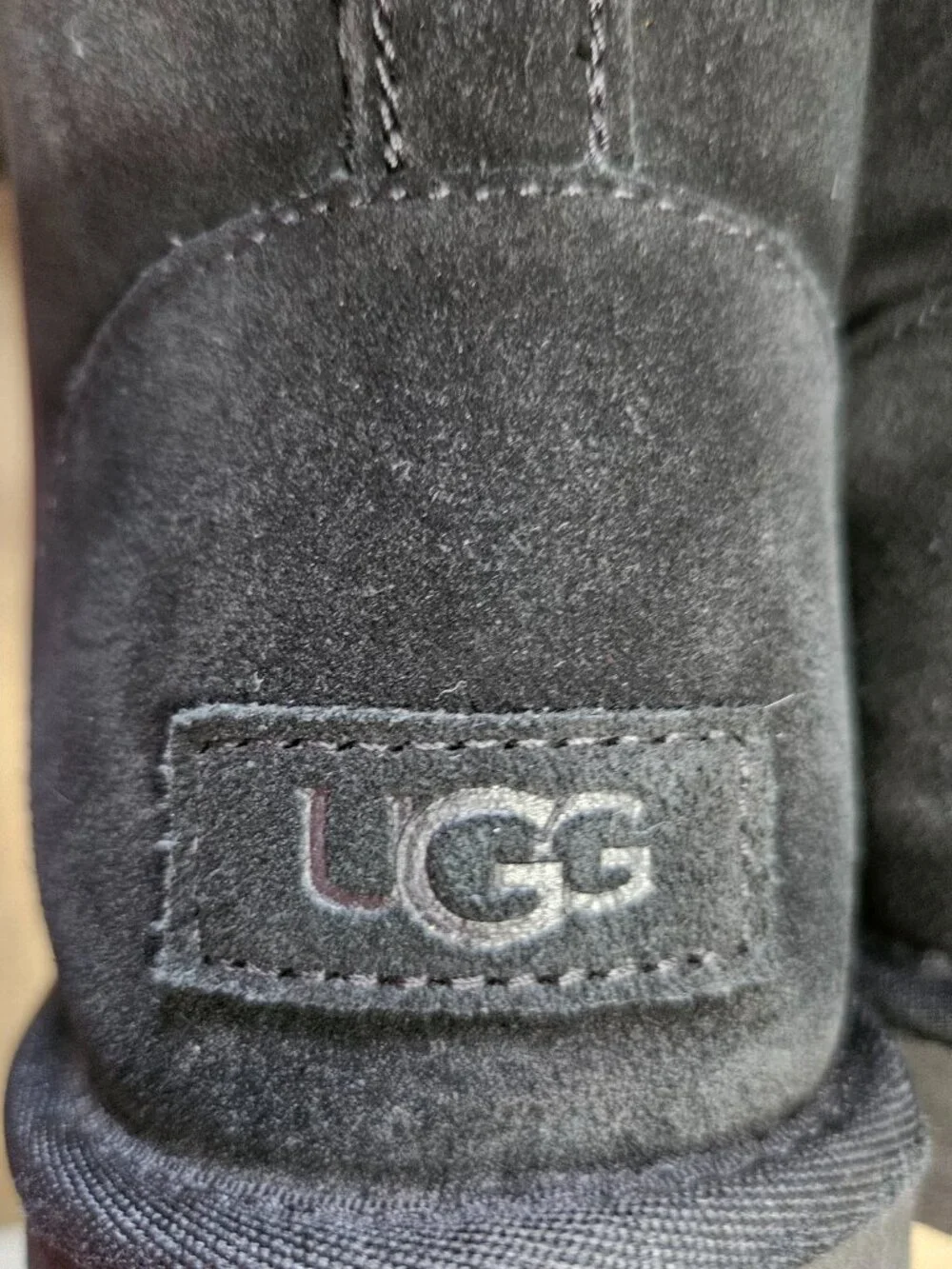 UGG women mini